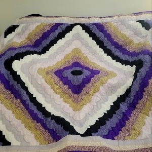 Handmade Amish quilt